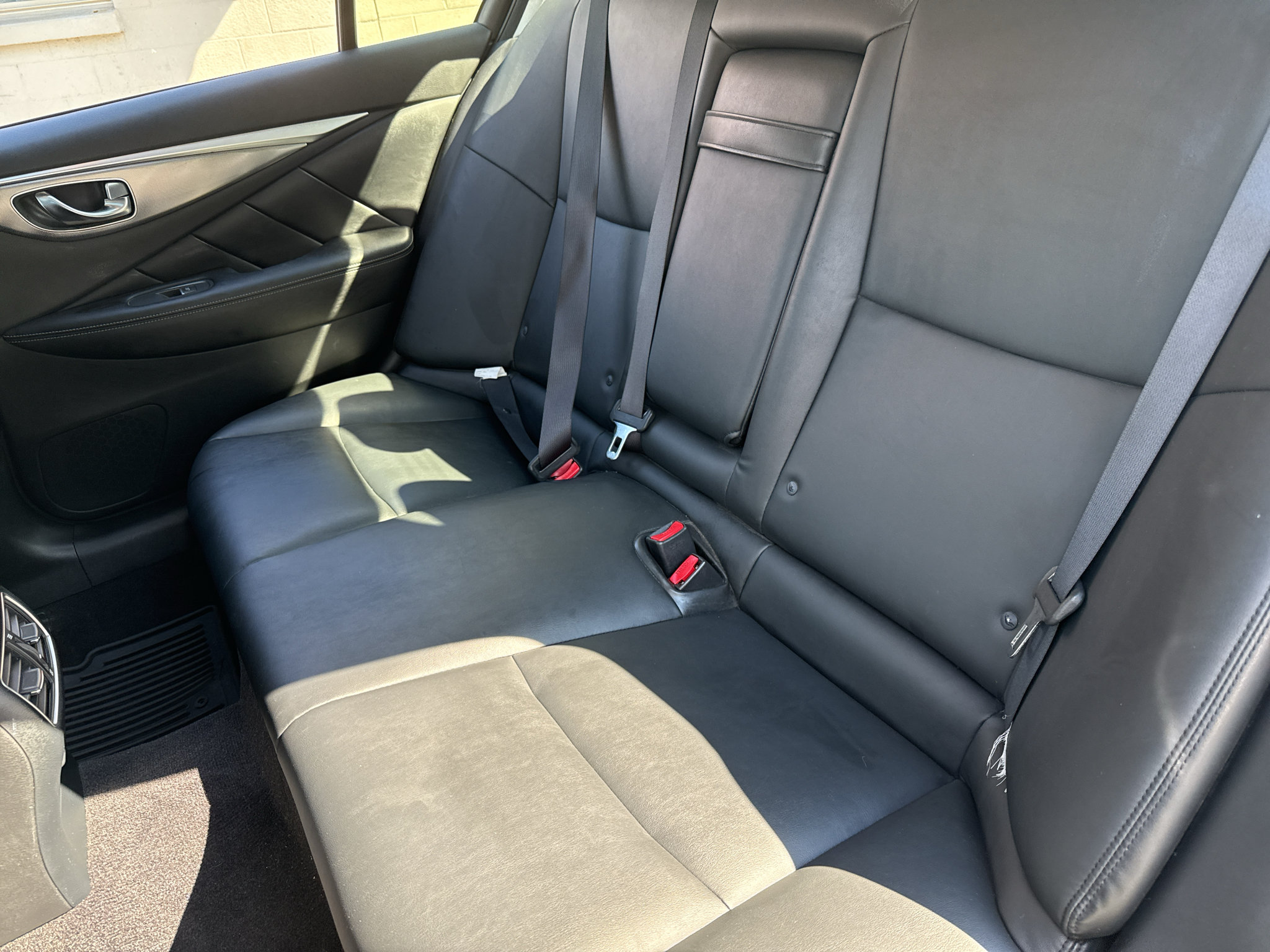 Used 2015 INFINITI Q50 AWD w/ Moonroof Package image 27