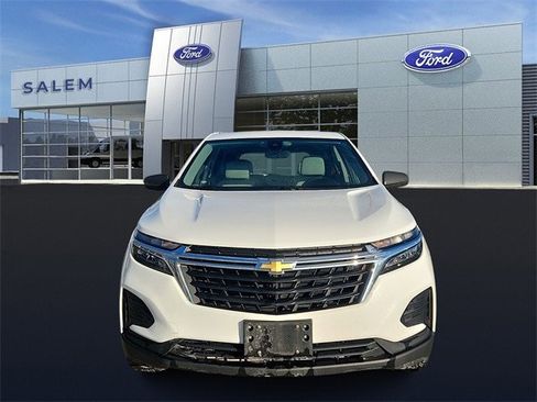 Used 2022 Chevrolet Equinox LS w/ LPO, Floor Liner Package image 7