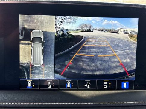 Used 2022 GMC Yukon SLT w/ SLT Premium Package RWD image 27