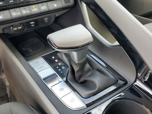 Certified 2025 Hyundai Elantra SEL w/ Cargo Package image 25