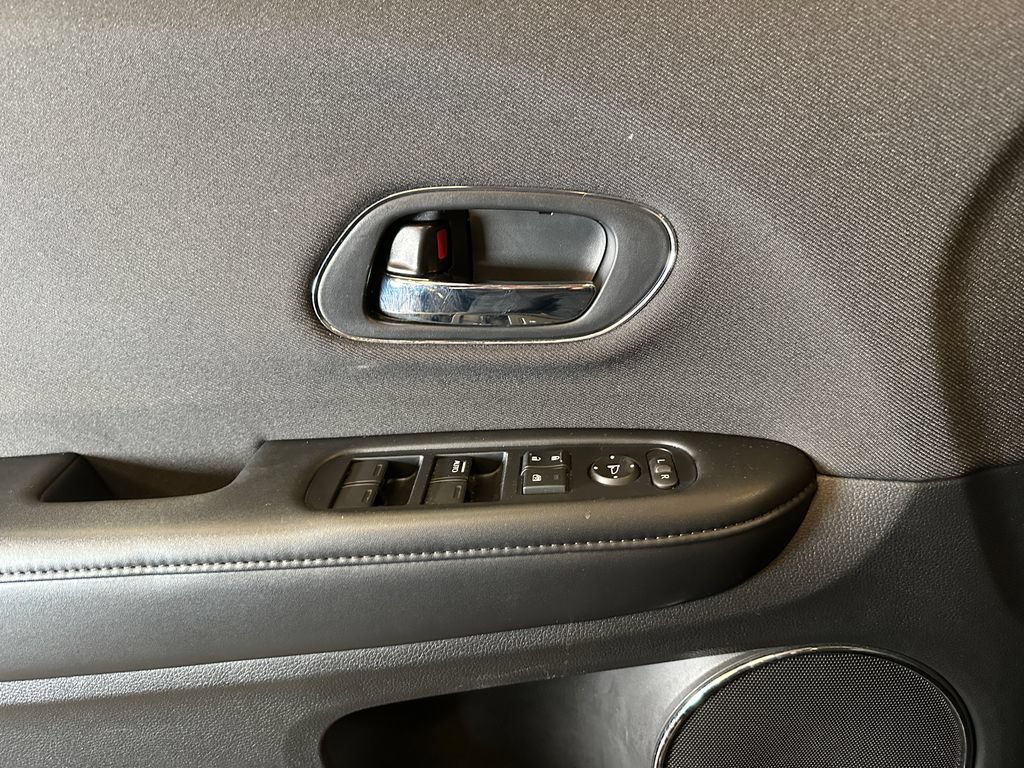 Used 2019 Honda HR-V EX image 19