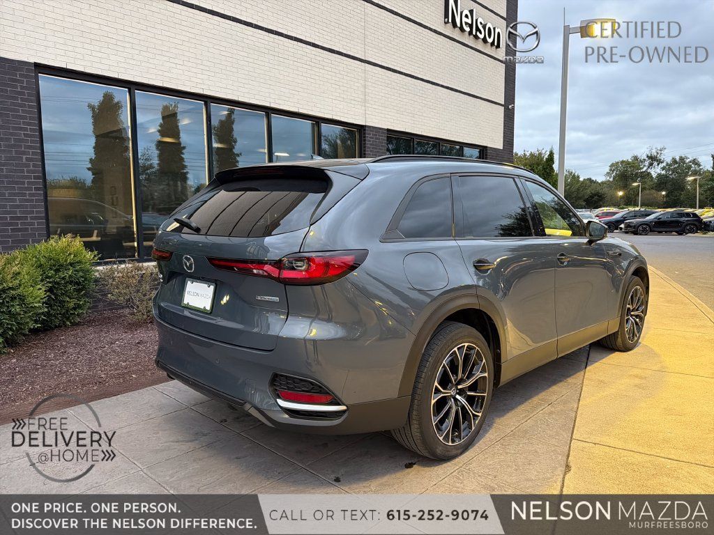 Certified 2025 MAZDA CX-70 Plug-In Hybrid w/ Premium Plus AWD/4WD image 4
