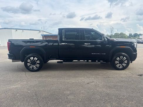 Used 2025 GMC Sierra 2500 Denali AWD/4WD image 6