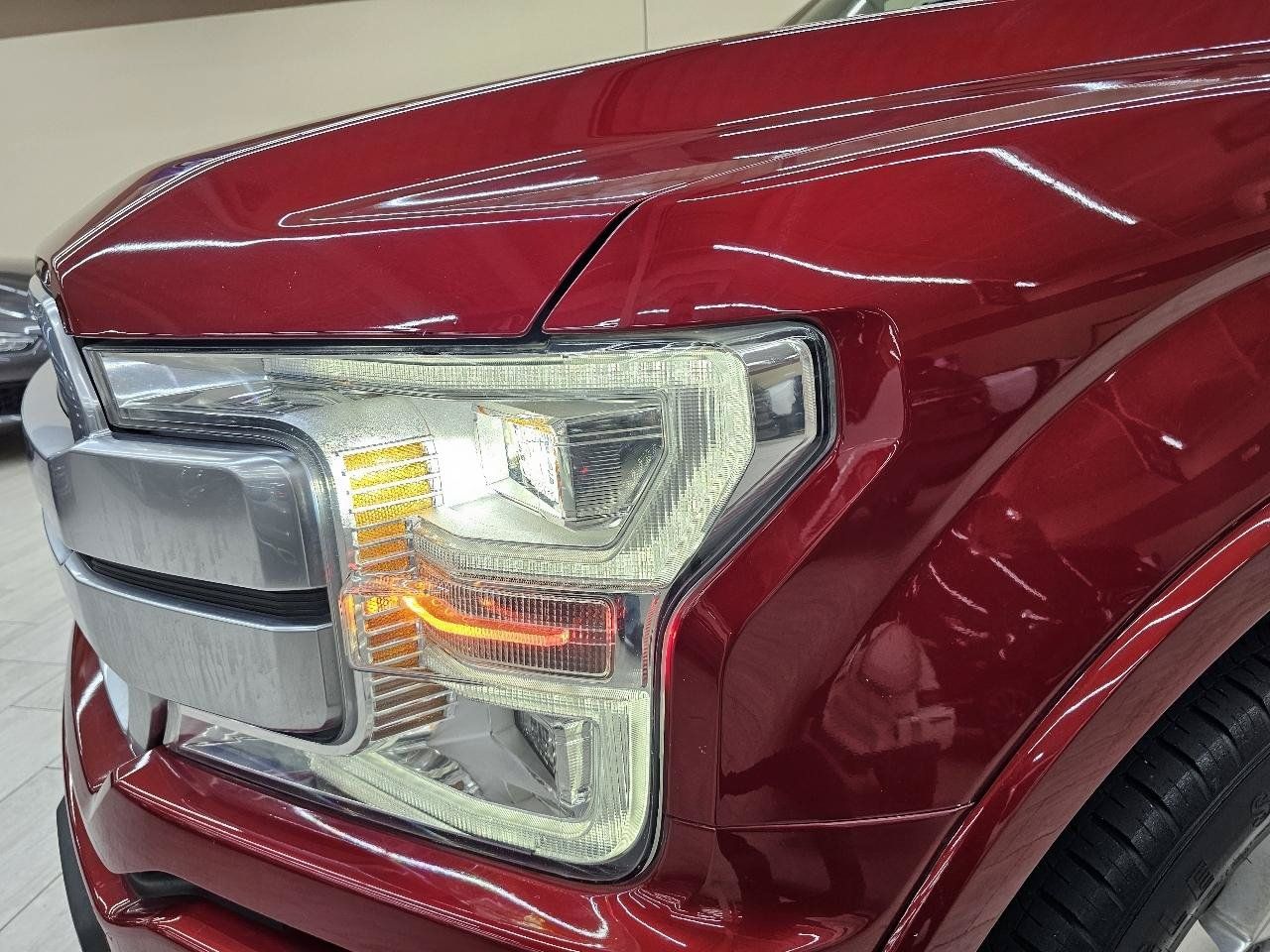 Used 2018 Ford F150 Platinum w/ Equipment Group 701A Luxury RWD image 11
