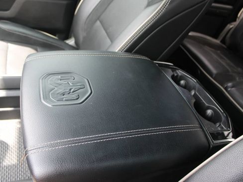 Used 2019 RAM 1500 Laramie w/ Sport Appearance Package AWD/4WD image 30