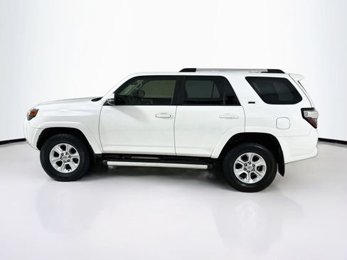 Used 2020 Toyota 4Runner SR5 Premium w/ Moonroof Package AWD/4WD image 5