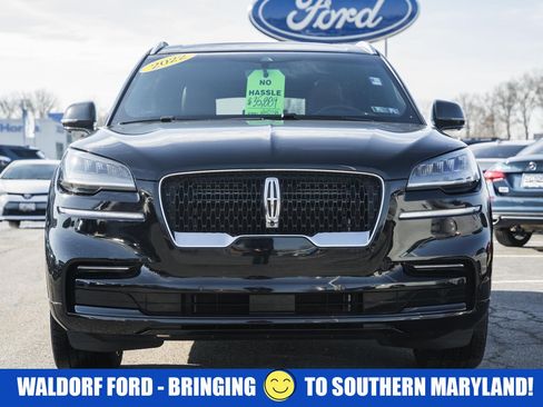 Used 2022 Lincoln Aviator Reserve w/ Equipment Group 201A image 2