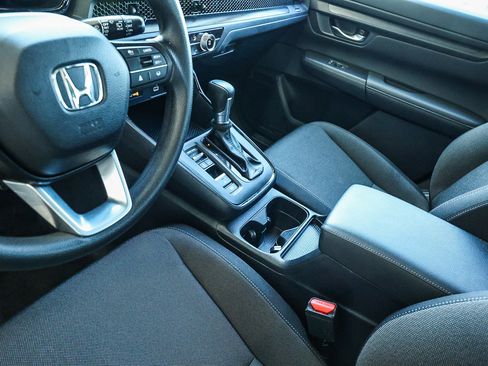 Used 2024 Honda CR-V LX image 27