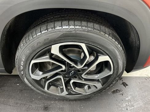 Used 2024 Chevrolet Trax RS w/ Driver Confidence Package FWD image 8
