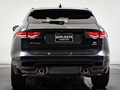 Used 2020 Jaguar F-PACE S image 7