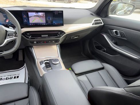 Used 2025 BMW 330i Sedan image 21