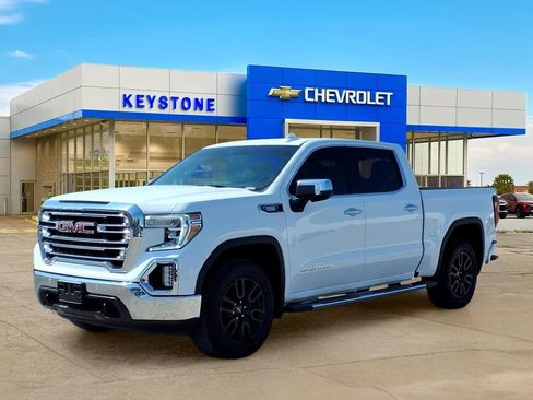Used 2021 GMC Sierra 1500 SLT w/ SLT Premium Plus Package RWD image 3