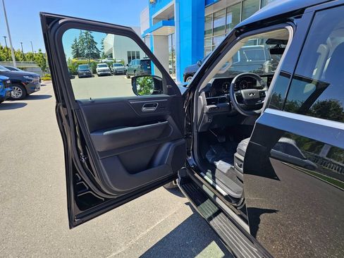 Used 2025 INFINITI QX80 Pure AWD/4WD image 21