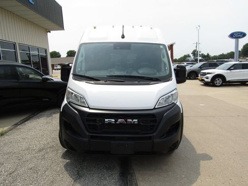 Used 2023 RAM ProMaster 2500 FWD image 11