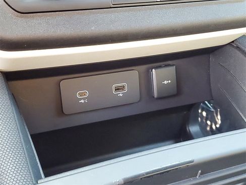 Used 2021 Land Rover Defender 110 X-Dynamic HSE image 33