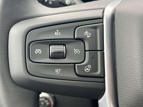 New 2026 GMC Sierra 1500 Elevation w/ LPO, Elevation Black Package AWD/4WD image 13