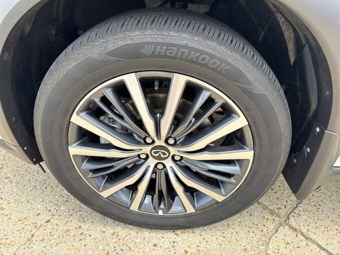 Used 2025 INFINITI QX60 Sensory image 10