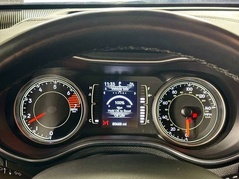 Used 2019 Jeep Cherokee Latitude Plus w/ Cold Weather Group image 14