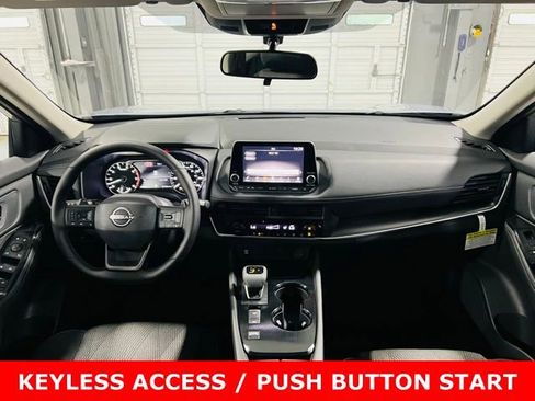 New 2026 Nissan Rogue SV FWD image 4