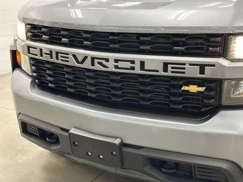 Used 2020 Chevrolet Silverado 1500 Custom w/ Custom Value Package RWD image 29