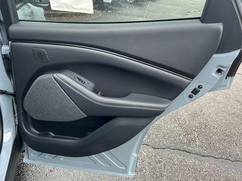 New 2025 Ford Mustang Mach-E Premium image 17