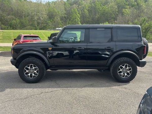 Used 2024 Ford Bronco Badlands AWD/4WD image 4