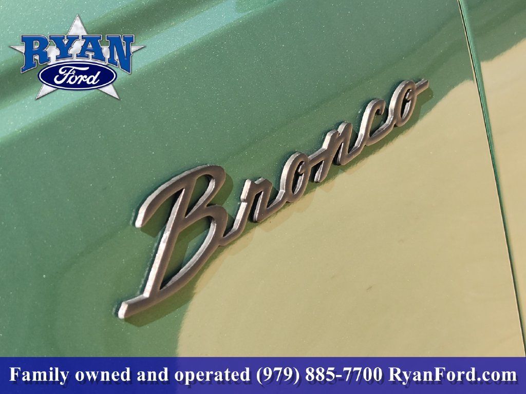 Used 2022 Ford Bronco Black Diamond AWD/4WD image 8
