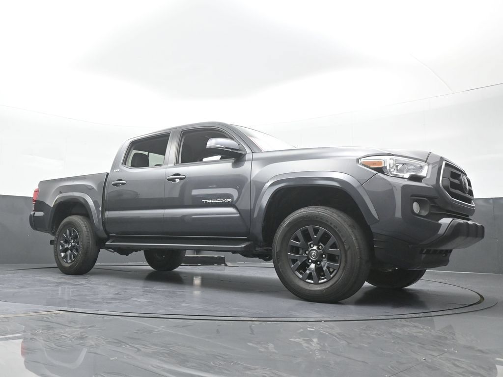 Used 2022 Toyota Tacoma SR5 w/ Technology Package RWD image 63