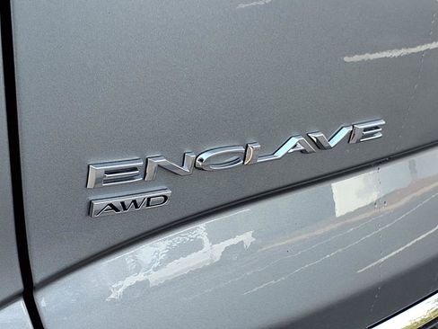 Used 2024 Buick Enclave Essence image 30