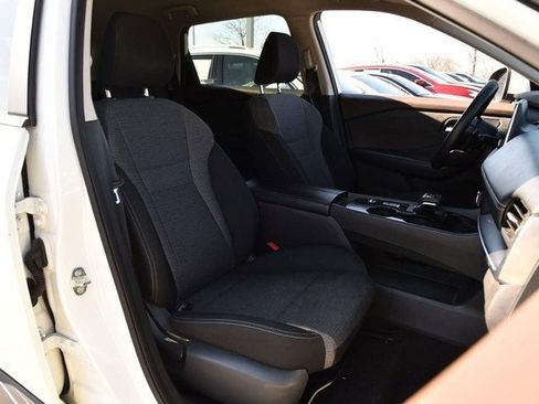 Certified 2023 Nissan Rogue SV image 20