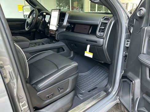 New 2026 RAM 2500 Limited image 33