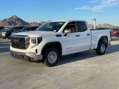 Used 2023 GMC Sierra 1500 Pro w/ Pro Value Package RWD image 2