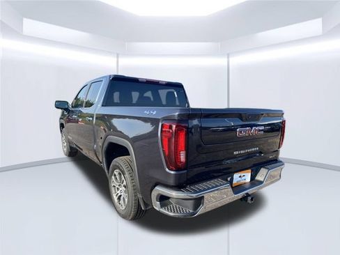 Used 2025 GMC Sierra 1500 SLT AWD/4WD image 10
