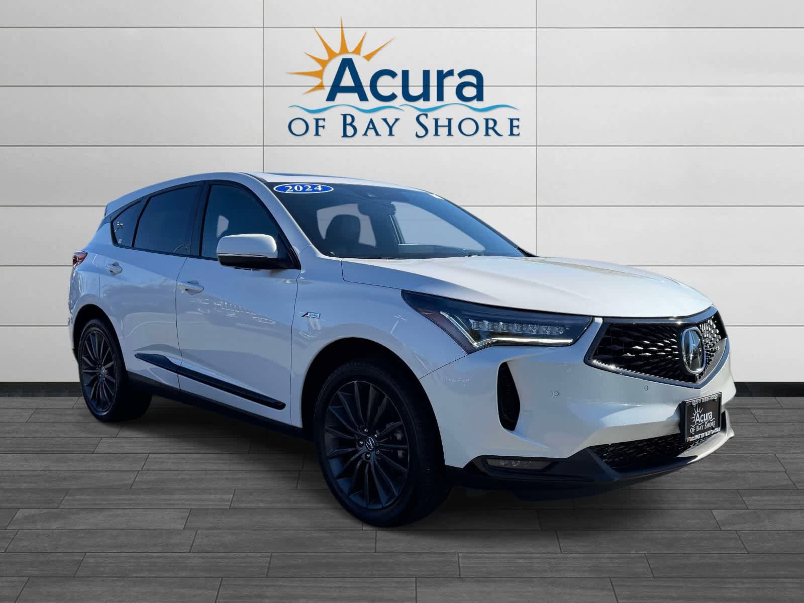 Used 2024 Acura RDX w/ Advance Package AWD/4WD image 2
