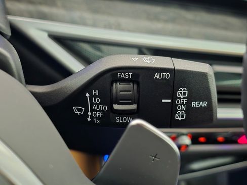 New 2026 BMW X5 xDrive50e w/ M Sport Package image 33