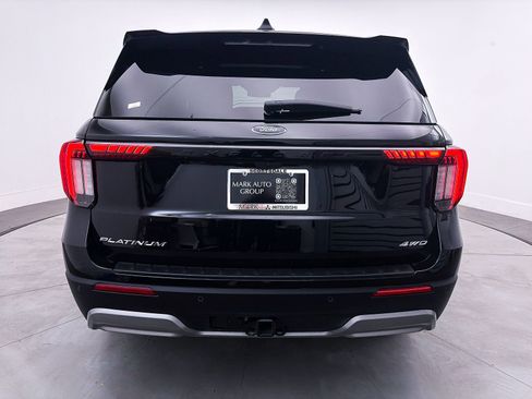 Used 2025 Ford Explorer Platinum w/ LUX Leather Package AWD/4WD image 16