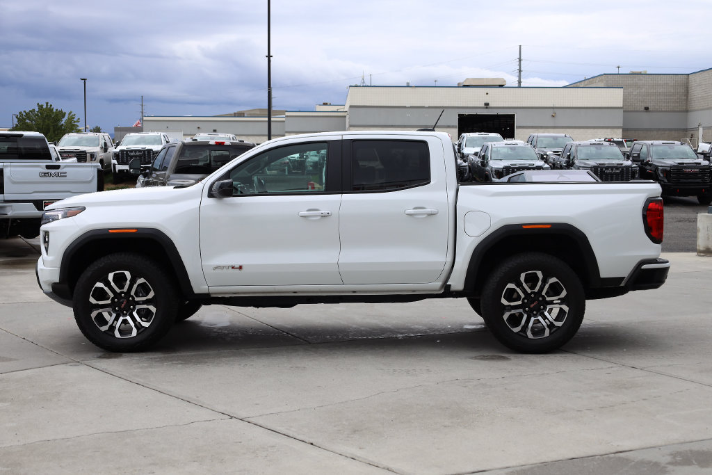 Used 2025 GMC Canyon AT4 w/ Nightfall Edition AWD/4WD image 3