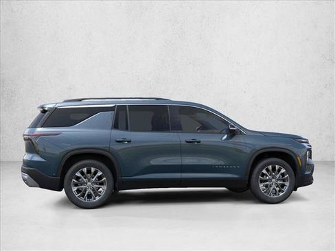 New 2026 Chevrolet Traverse LT w/ Sun and Wheel Package FWD image 6