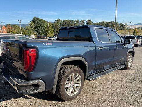 Used 2021 GMC Sierra 1500 SLT w/ SLT Premium Plus Package AWD/4WD image 3