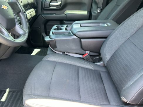 Used 2024 Chevrolet Silverado 2500 Custom w/ Custom Convenience Package AWD/4WD image 13