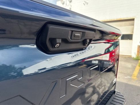 Used 2021 Chevrolet Silverado 2500 LTZ w/ LTZ Plus Package image 16