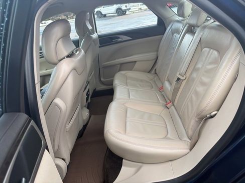 Used 2017 Lincoln MKZ Select image 26