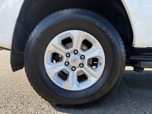 Used 2020 Toyota 4Runner SR5 Premium w/ Moonroof Package image 29