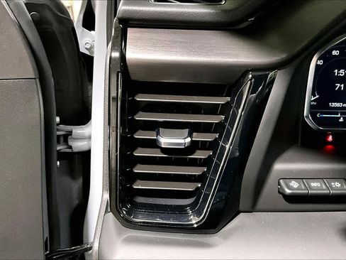 Used 2025 GMC Sierra 1500 AT4 w/ Technology Package image 34