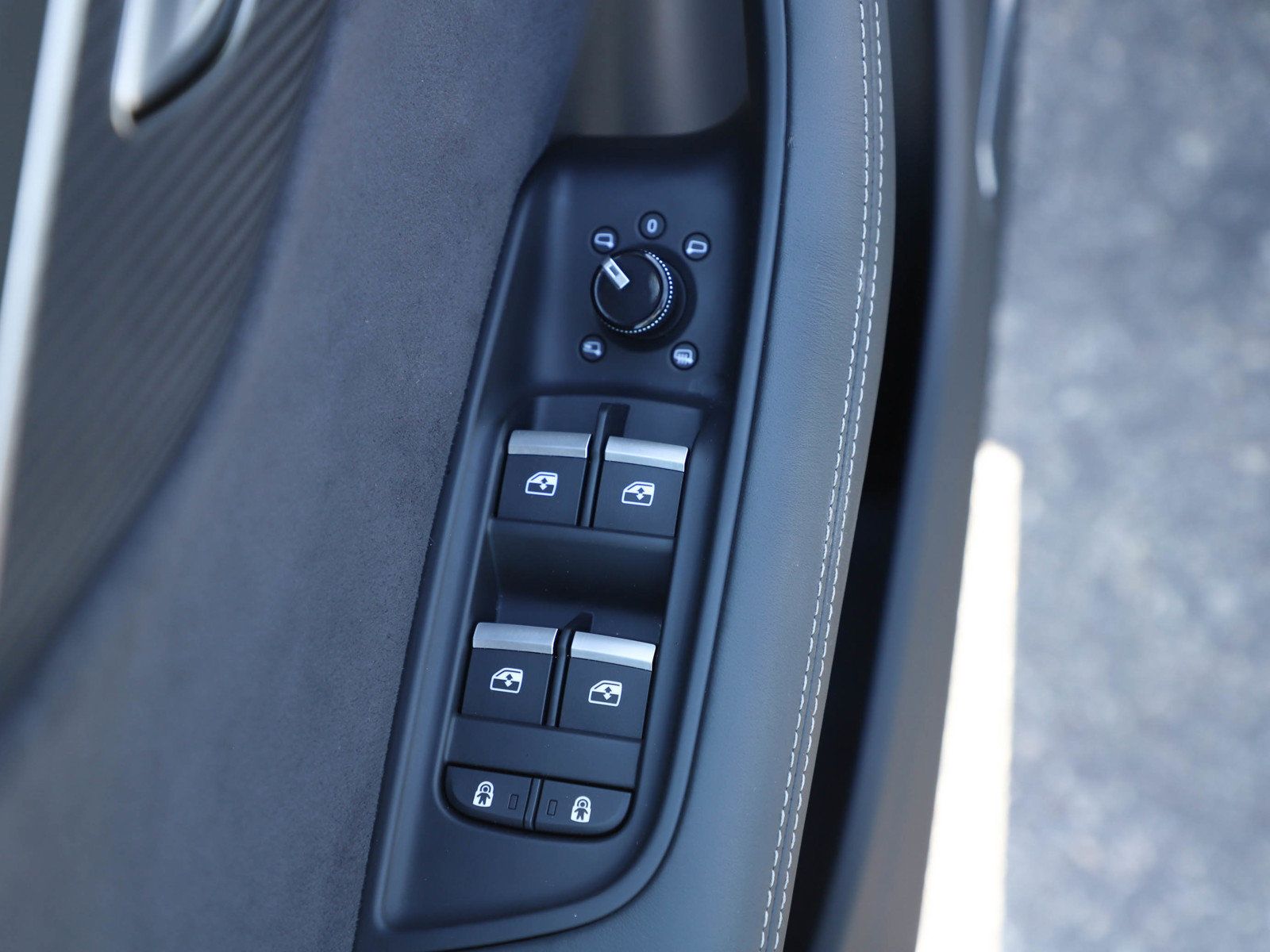 Used 2026 Audi SQ8 Prestige AWD/4WD image 19