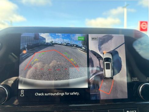 Certified 2024 Nissan Pathfinder SL w/ SL Premium Package image 40