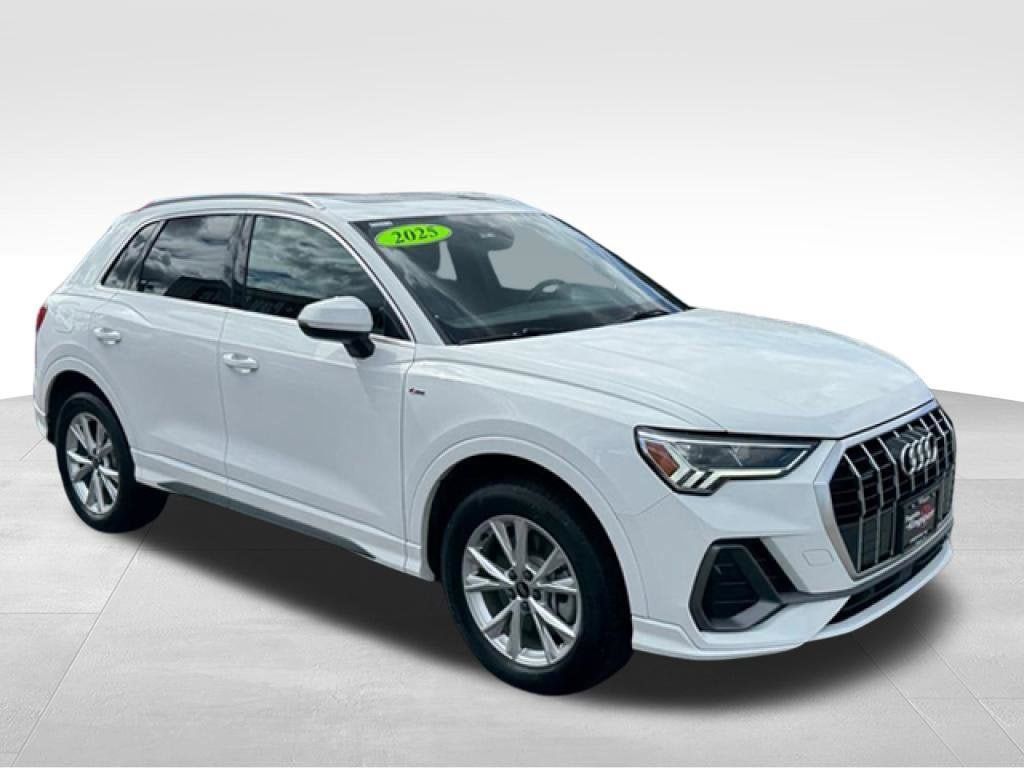 Used 2025 Audi Q3 2.0T Premium AWD/4WD image 9