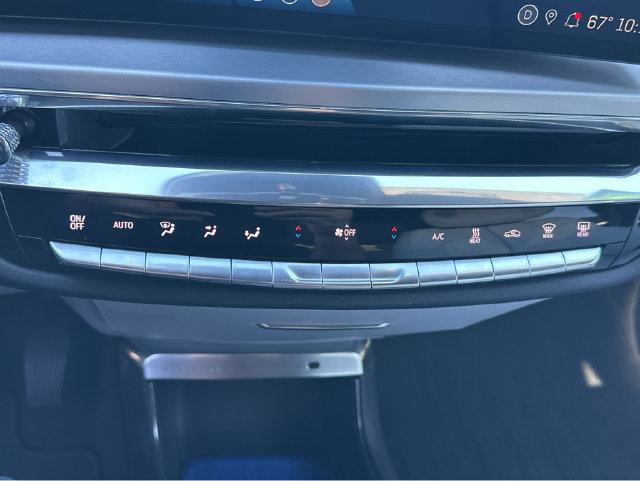 Certified 2024 Cadillac Lyriq Luxury AWD/4WD image 19