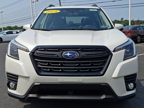 Used 2024 Subaru Forester Limited AWD/4WD image 2