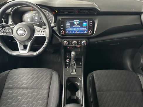 Used 2024 Nissan Kicks SV image 13
